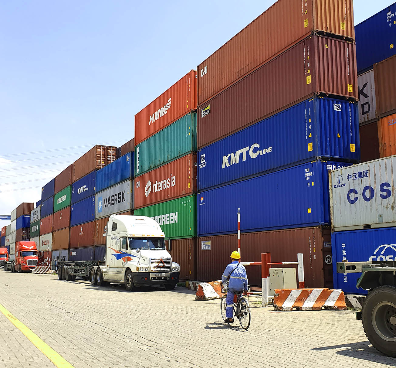 Resuming the supply chain, import and export flourish